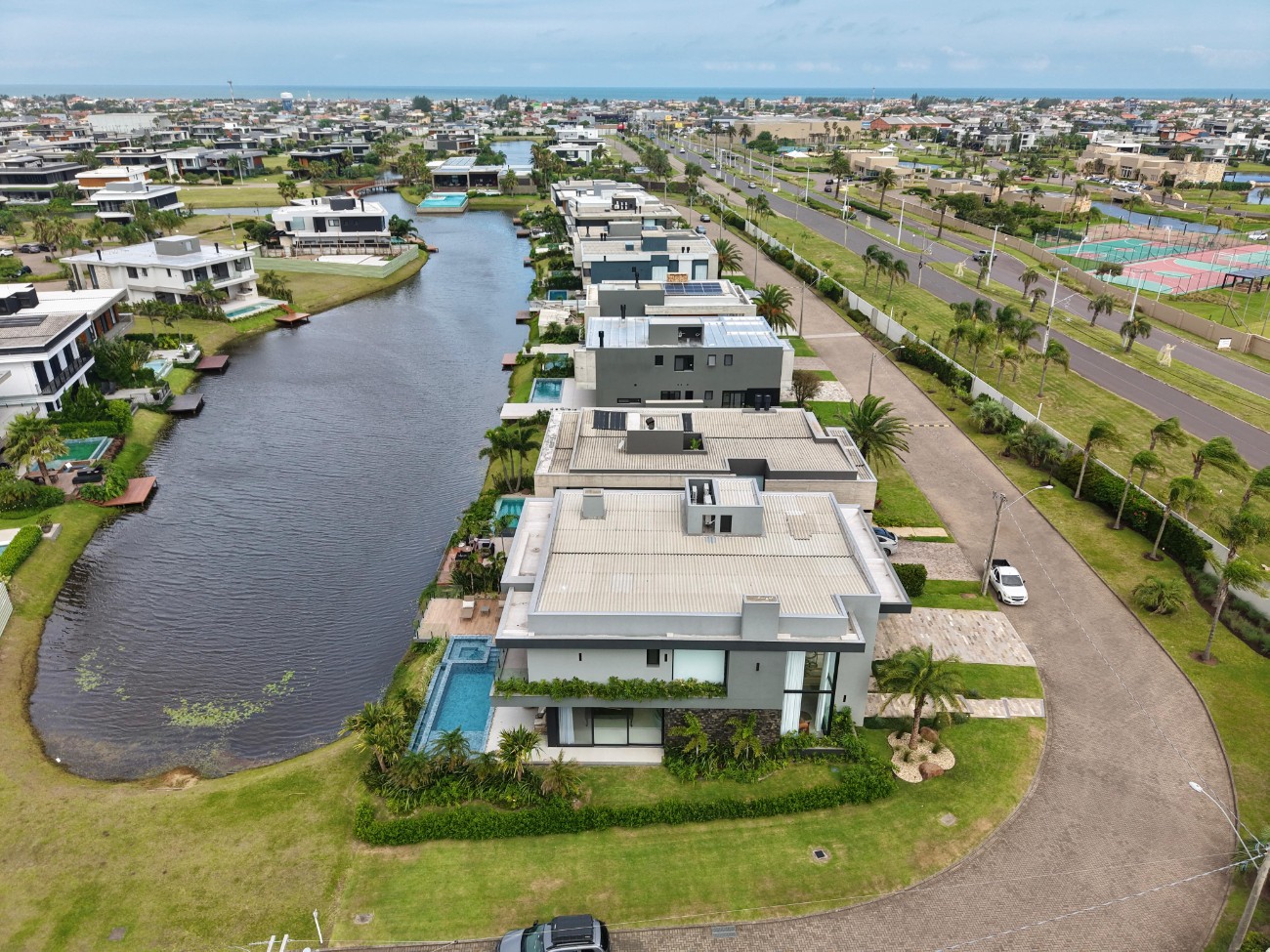 Casa em Condomínio 5 dormitórios para venda, centro em Xangri-lá | Ref.: 279