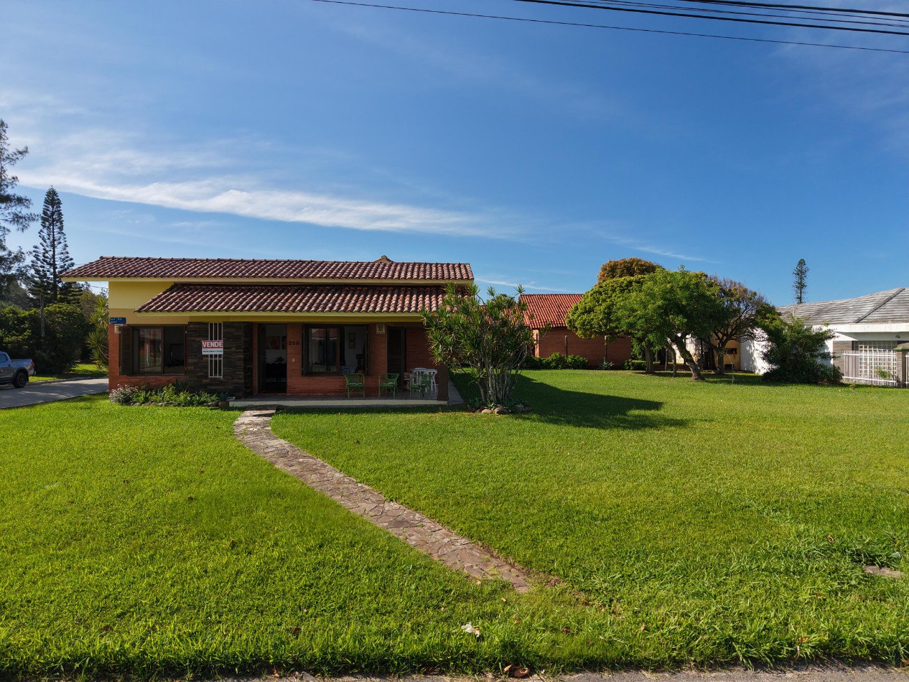Casa 4 dormitórios para venda, centro em Xangri-lá | Ref.: 490