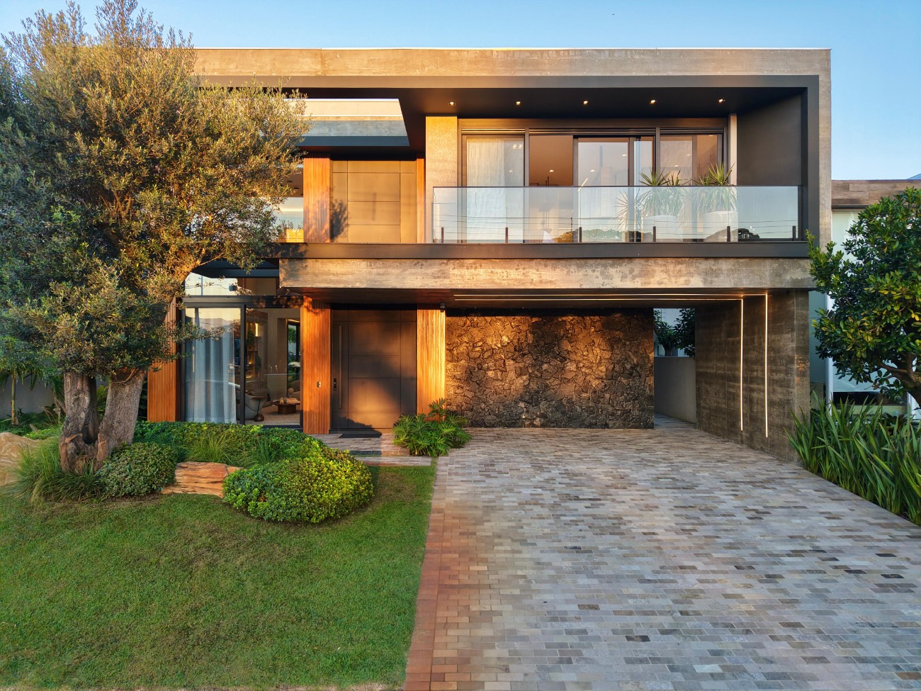 Casa 5 dormitórios para aluguel, Zona Nova em Capão da Canoa | Ref.: 504