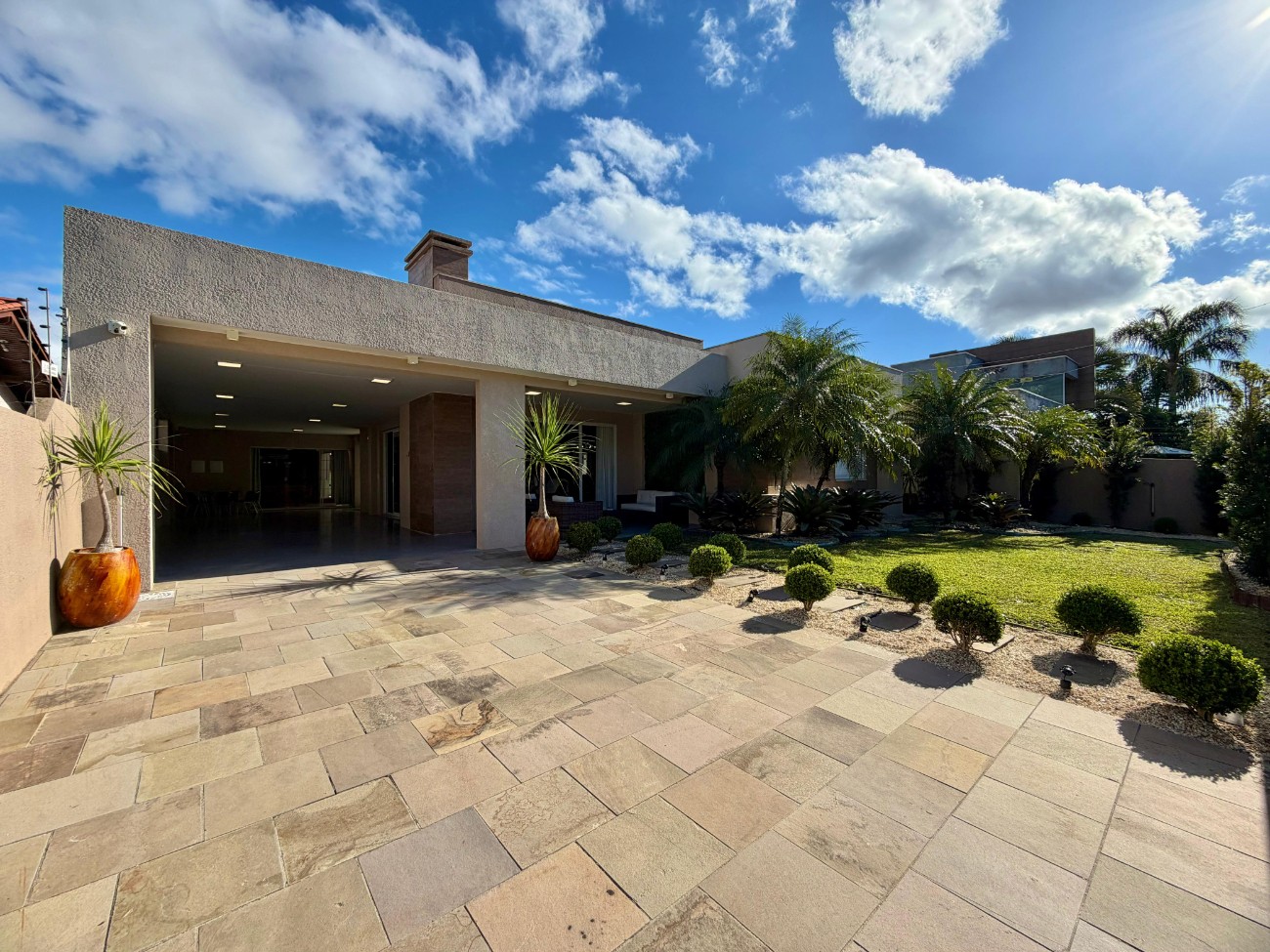 Casa 7 dormitórios para aluguel, Atlantida  em Capão da Canoa | Ref.: 538