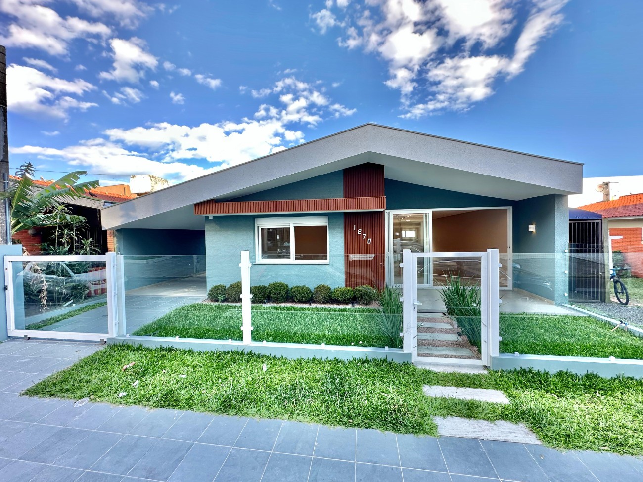 Casa 3 dormitórios para venda, Zona Nova em Capão da Canoa | Ref.: 596