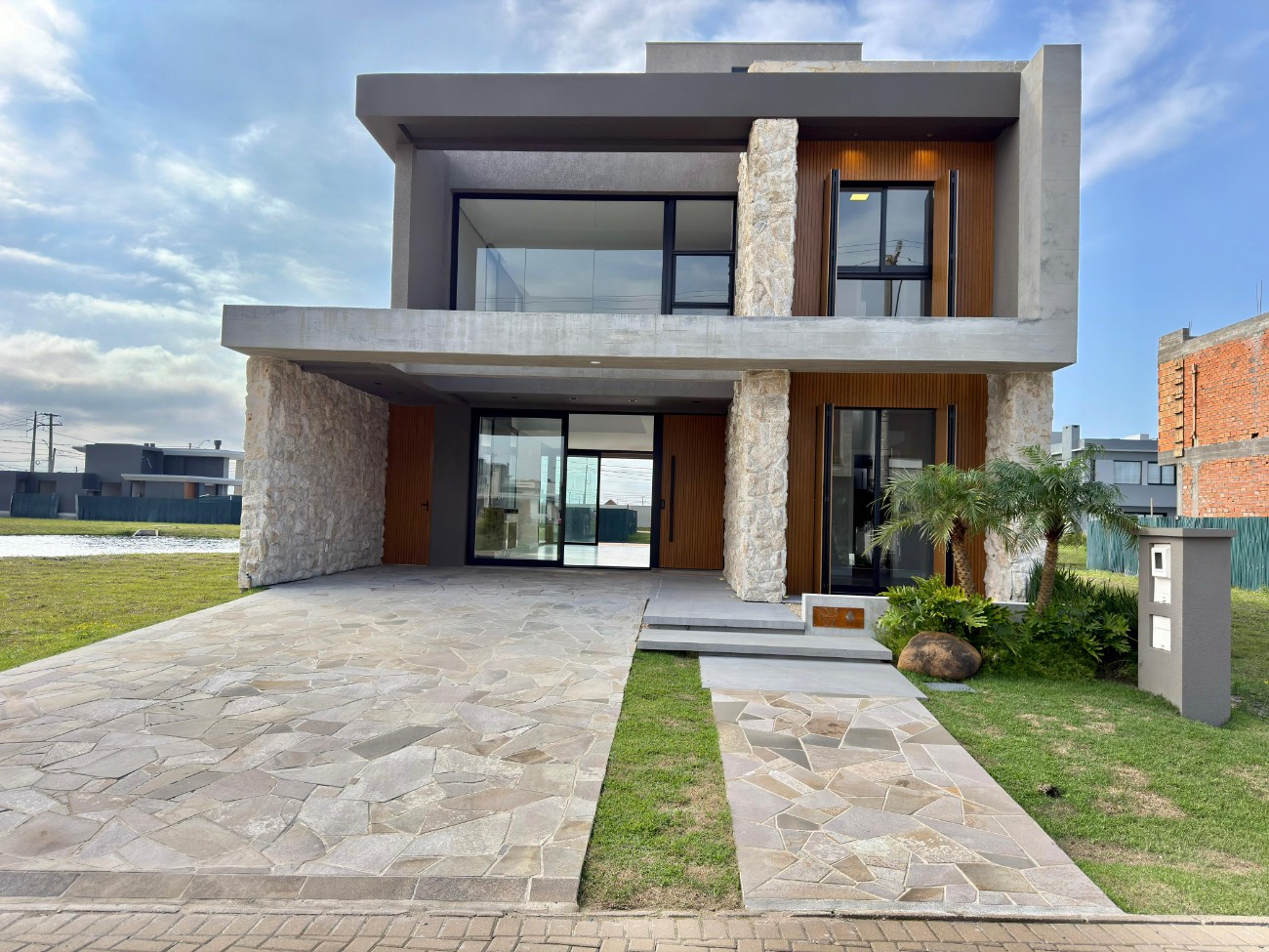 Casa De Condomínio 4 dormitórios para aluguel, xangri-lá em Xangri-lá | Ref.: 655